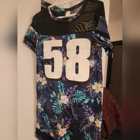 Top - Picture 1 of 2